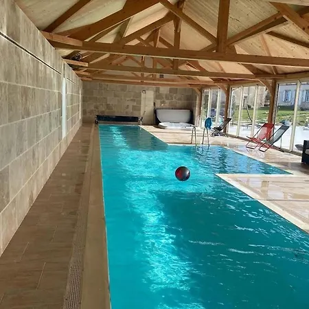 De Charme Avec Piscine Chauffee, Et Parc Prive - Ideal Pour Decouvrir La Region Bourbonnaise - Fr-1-489-236 * Montmarault