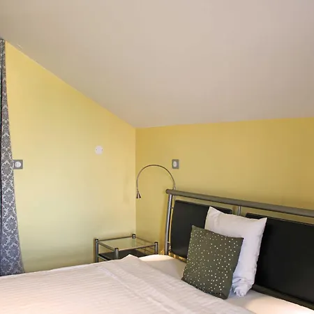 De Charme Avec Piscine Chauffee, Et Parc Prive - Ideal Pour Decouvrir La Region Bourbonnaise - Fr-1-489-236 Montmarault